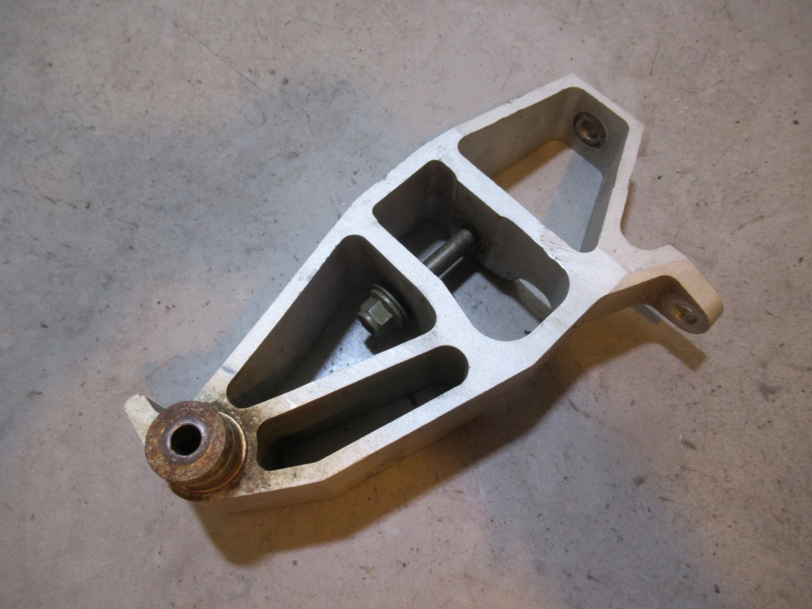 Polaris Pro RMK 800 Spindle Left 2012 #17