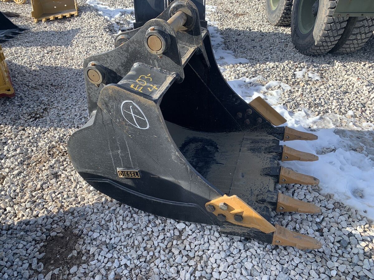 36 Inch Excavator Bucket Cat 311 312 313 314 Kobelco 140 36 Inch Excavator Bucket Cat 311 312 313 314 Kobelco 140
