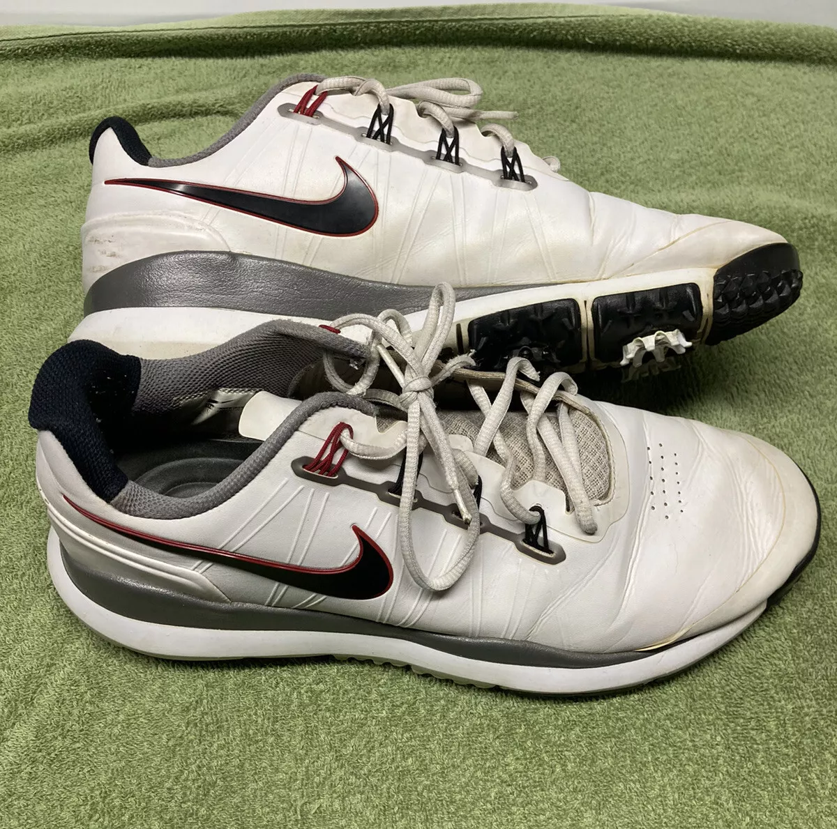 Tiger woods sales 14 golf shoes
