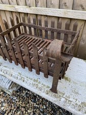 vintage/antique large Cast Iron Fire Grate  Basket Heavy Duty Fire Basket  #393g
