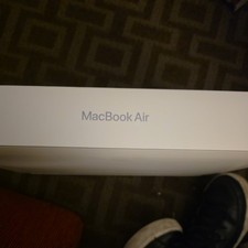 2025 Apple MacBook Air 15-inch M4 Chip 24GB RAM 512GB SSD Sky Blue MC7D4LL/A