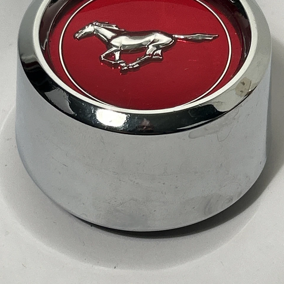 NOS Mustang II Mach 1 眼镜蛇 II D5ZZ-1130-B 铬 SS 轮中心盖 1975 - 1976 — 第 3/4 张图片