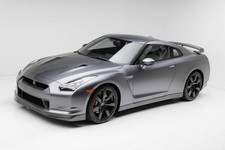 2010 Nissan Premium 