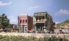 Design Preservation Models Gold HO 40700 Popa Weelie's Saloon OPEN BOX  L-1618