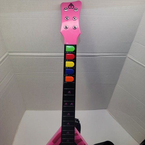 Aly & AJ Pelican Guitar Hero Controller Nintendo Wii Pink Heart PL-7535 Tested - Picture 3 of 9