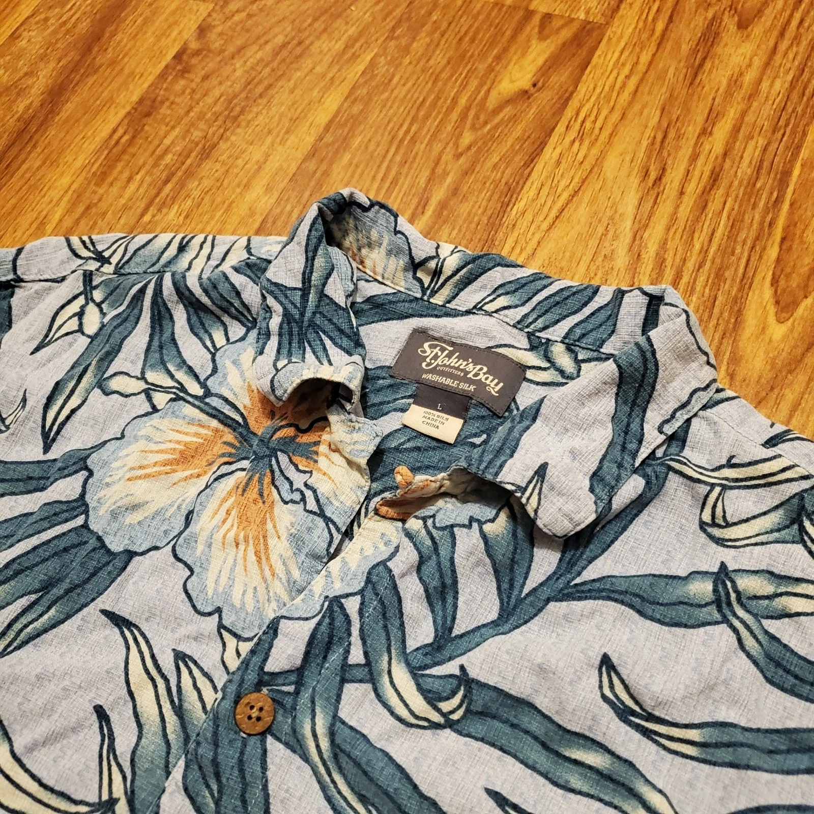 Vintage St John's Bay Hawaiian Shirt Men Large Blue Floral Silk Tropical Beach