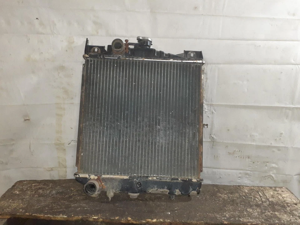 Used Radiator fits: 1988 Chevrolet Sprint (chev) AT Grade A Foto 2 de 4