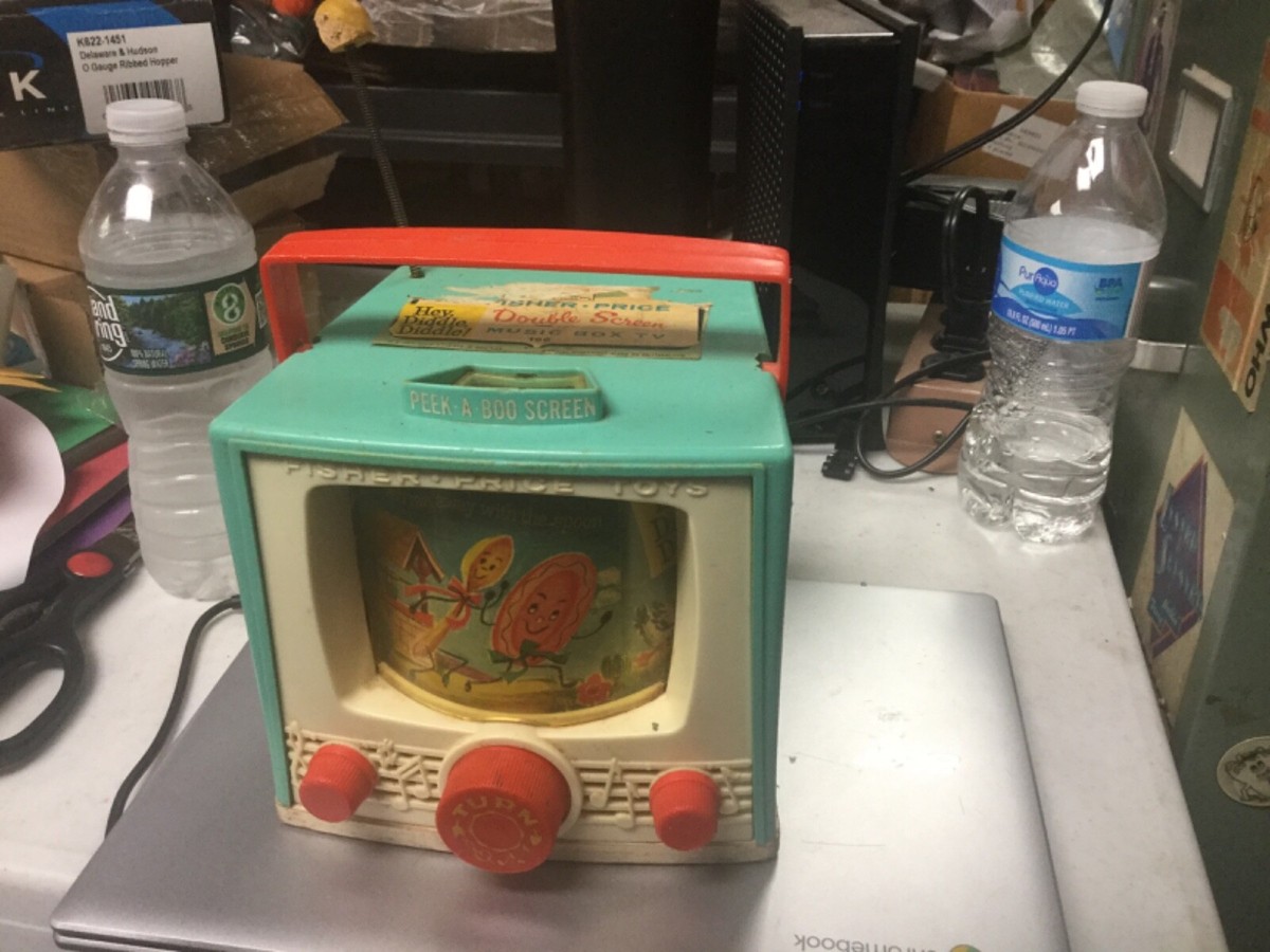 60's vintage「FISHER PRICE」ピーカブー　TV オルゴール 60´s vintage「FISHER PRICE」ピーカブー TV オルゴール