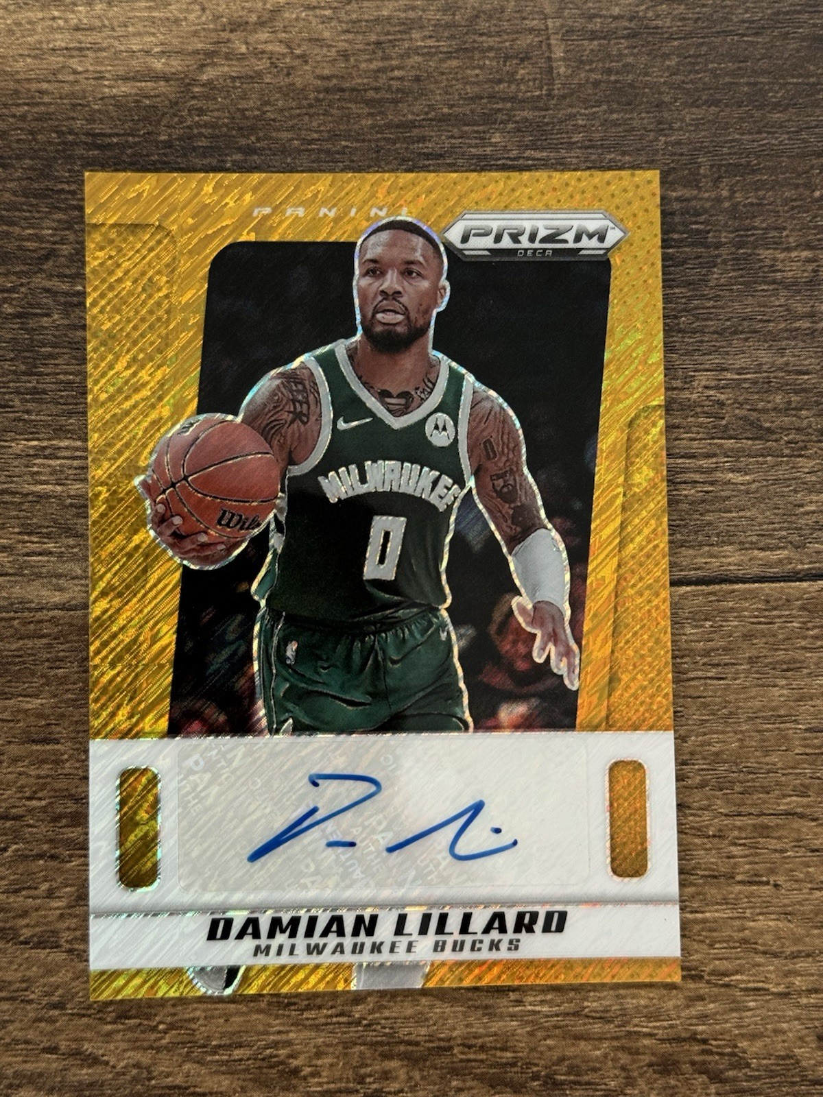 2024-25 Prizm Deca DAMIAN LILLARD Gold Shimmer Auto /10 Bucks view 2