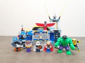 LEGO 76018 Marvel Super Heroes Hulk Lab Smash Retired NEW SEALED
