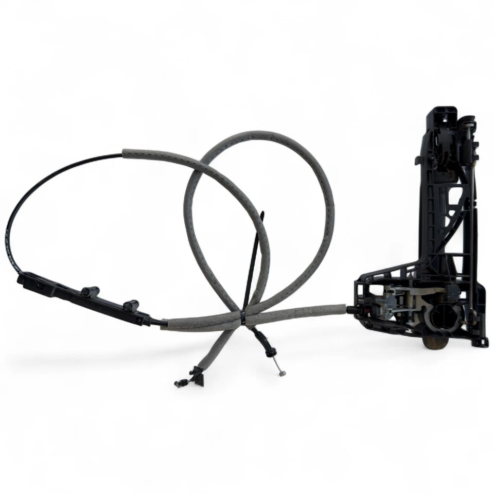 2020-2023 MERCEDES SPRINTER SLIDING DOOR HANDLE RIGHT SIDE W910 2020 A9077601100 - Image 3 of 4