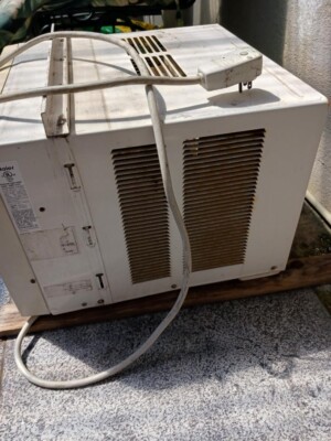 haier air conditioner window. used, work good no side panel, some