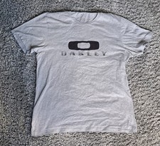 Vintage Oakley Centre Graphic T-Shirt Size XL