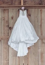 Allure Bridals Satin Strapless Sweetheart Ball Gown Size 4 White/Ivory