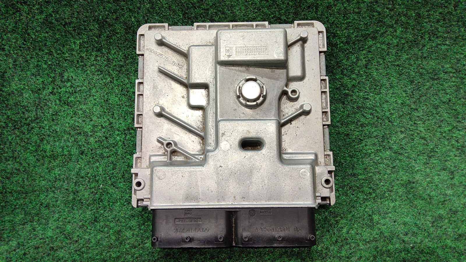 2021-2025 Audi A4 Control Unit For Petrol Engine Oem 8w0906259t