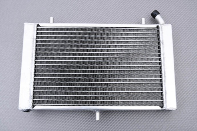 Radiateur alu Aprilia RS 125 pour résoudre la surchauffe moteur des modèles 2003-2004