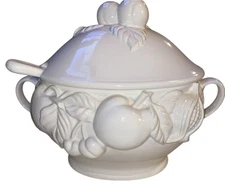 Vtg Over and Back White Embossed Fruit Design Ceramic Soup Tureen Farmhouse NIB 