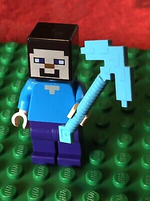 LEGO Minecraft: Steve Minifigure with Pickaxe