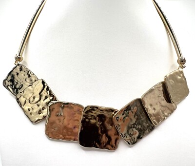 Belle Noel Kim Kardashian 14 kt y/g Molten Gold Squares Necklace