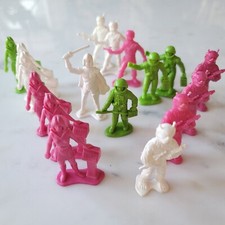 Tim mee Toys Galaxy Laser Team Space Plastic Figure 1970s