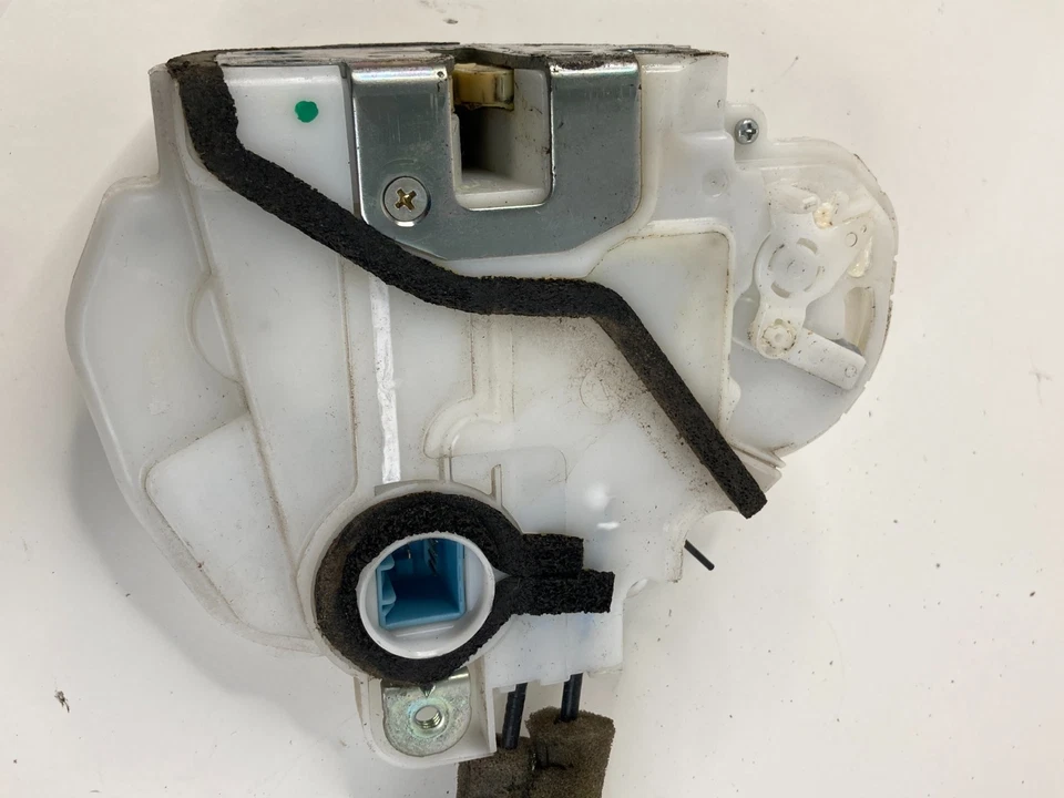 Actuador de liberación de pestillo de cerradura de puerta trasera derecha Honda Accord Crosstour 2010 2011 Foto 4 de 4