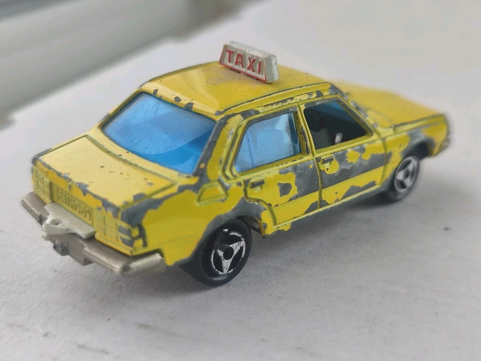 Vintage Retro Car Majorette Taxi Renault 18, #266, France, Small Model Car - Image 3 of 4