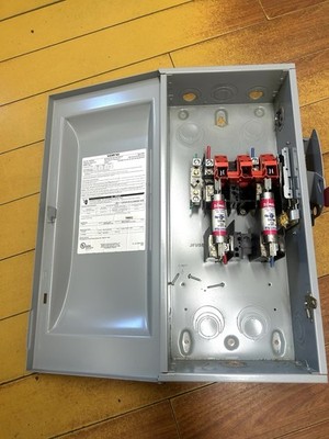 Siemens GF221N 100A 240V 2-Pole Fusib Gener Duty Safety Switch w/ TR70R Fus