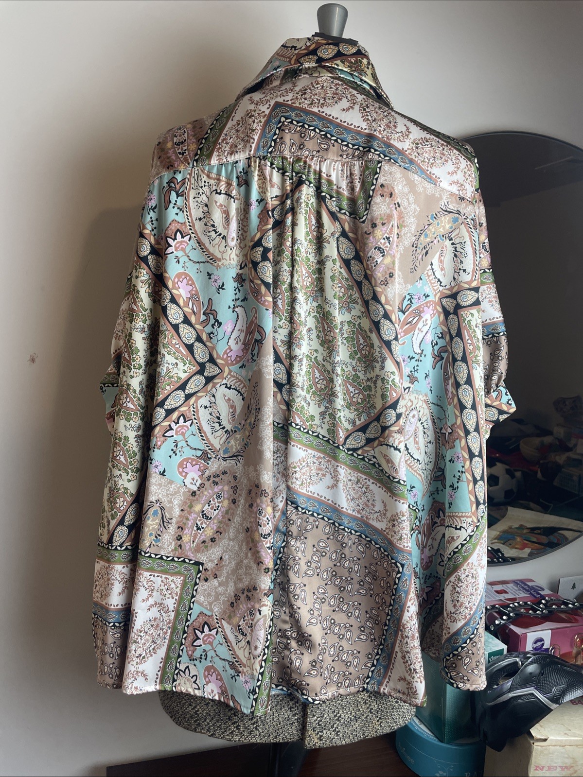 Ee: Some Women's Balloon Patch Print Button Down … - image 3