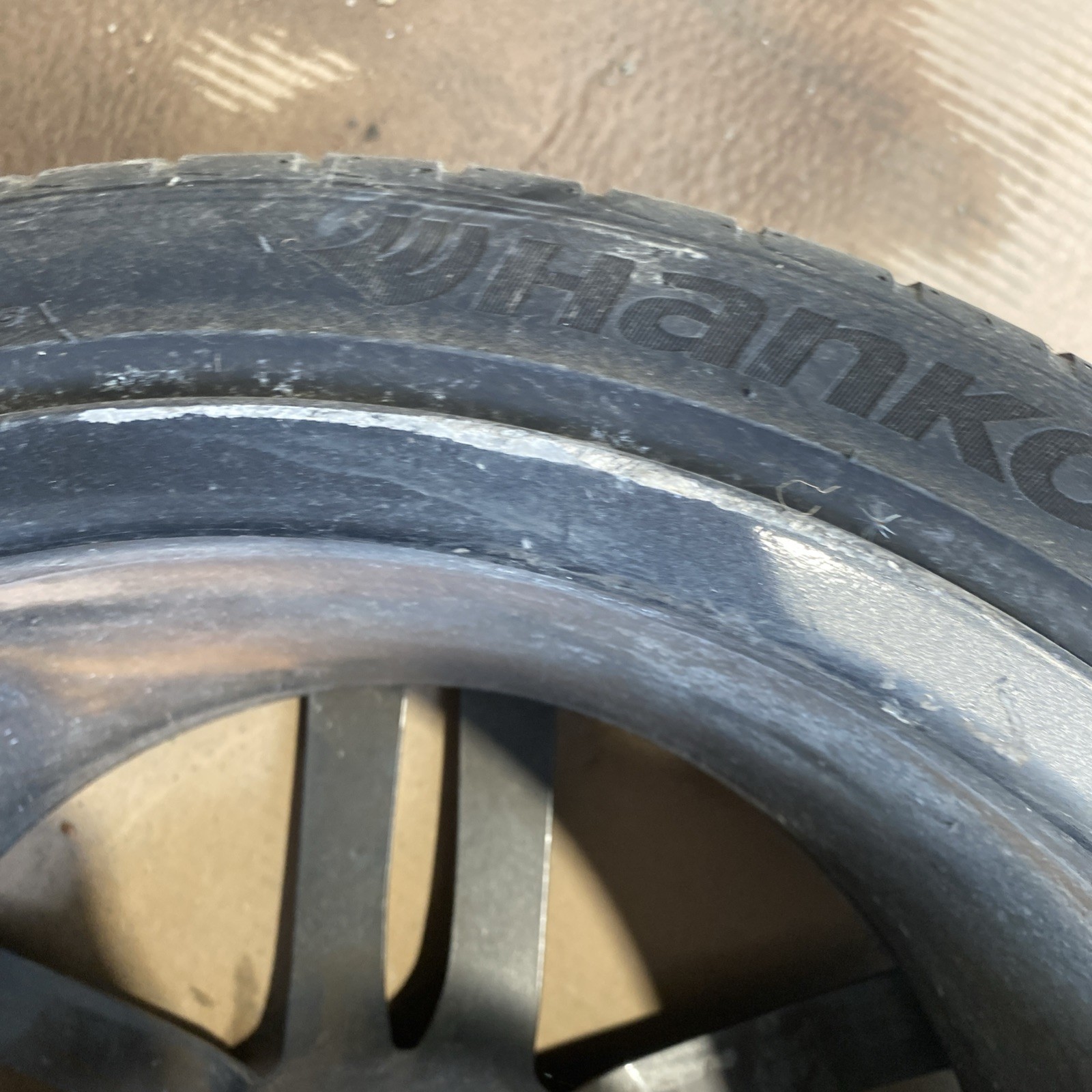 2014 2015 Audi R8 V8 REAR Tire 19 * Rim Wheel  Hankook 295 30 ZR19 100Y