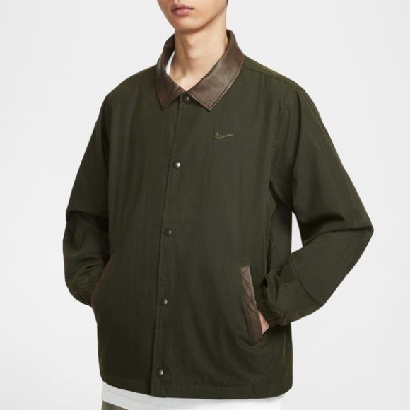 Nike Sportswear Club Men's Coach Jacket - Cargo Khaki / IQ3974-325 / Expedited thumbnail 3