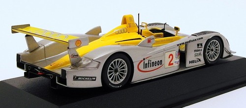 Minichamps 1/43 Scale Model Car JK20118F - Infineon Audi R8 #2 Sebring 2002 - Picture 3 of 4