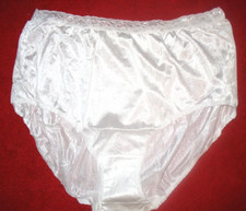 JMS - JUST MY SIZE - NEW - 11 - WHITE - 100 NYLON PANTY BRIEF