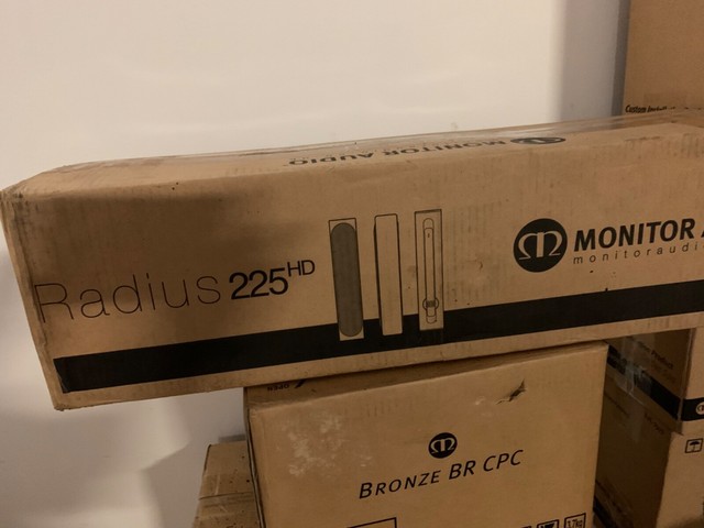 monitor audio radius r225