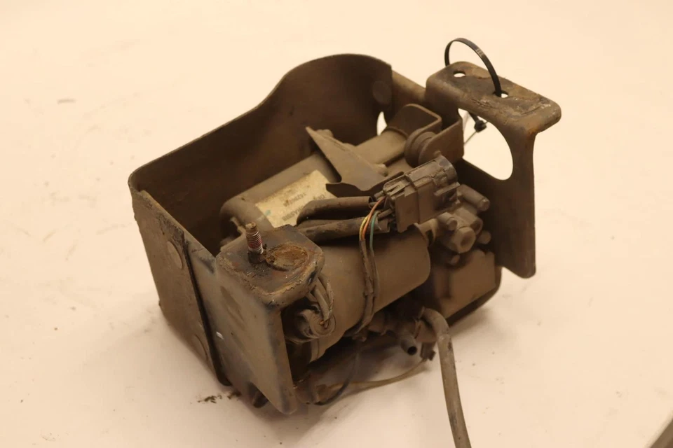 Bomba compresora de suspensión neumática Chevy Avalanche 2007-2013 OEM Foto 4 de 4