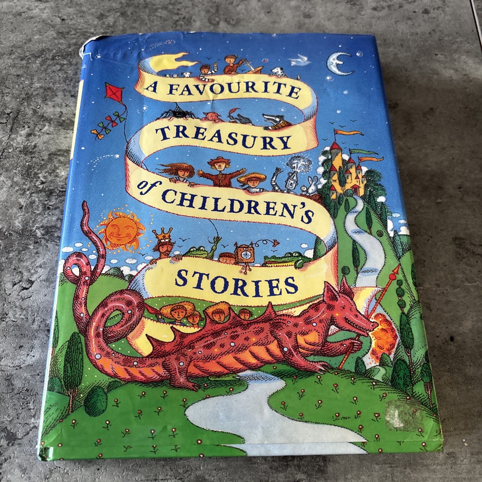 Puffin Treasury of Childrens Stories - Various