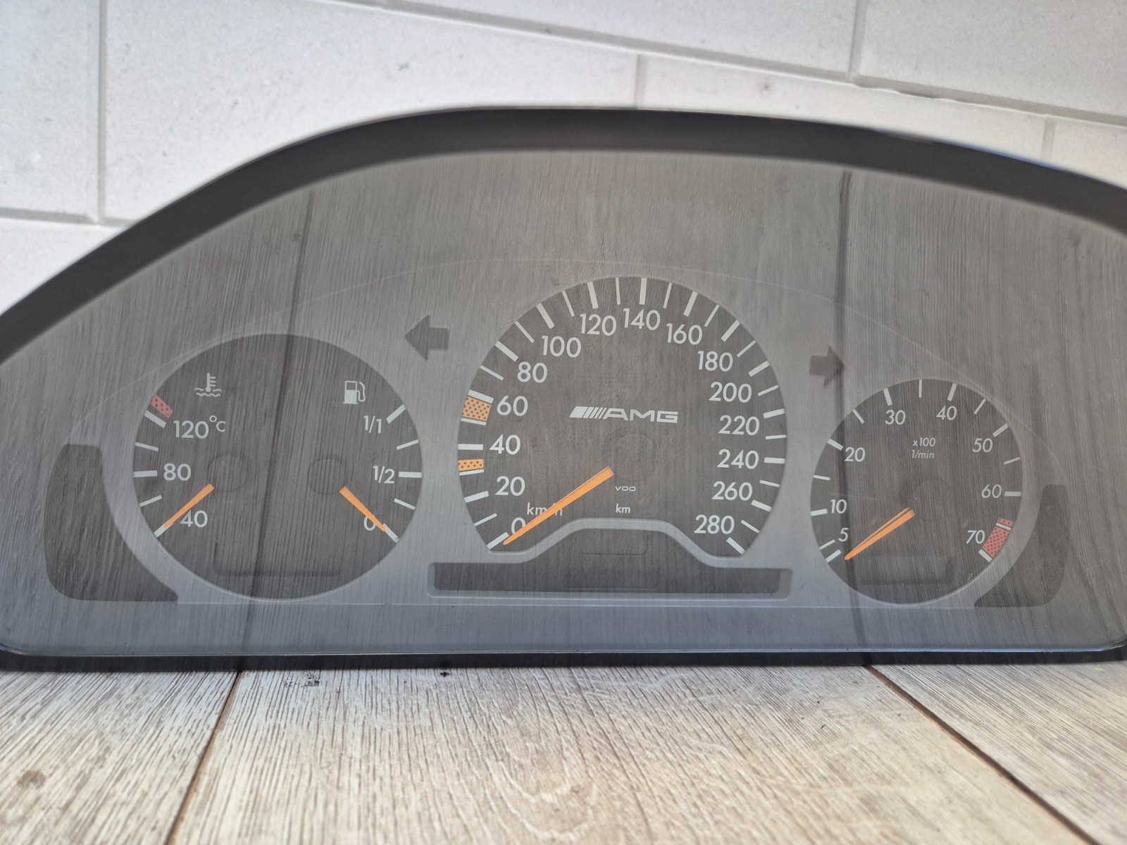 Foto 3 van Mercedes C klasse W202 AMG tacho kombiinstrument 2025400111 c36 amg €350