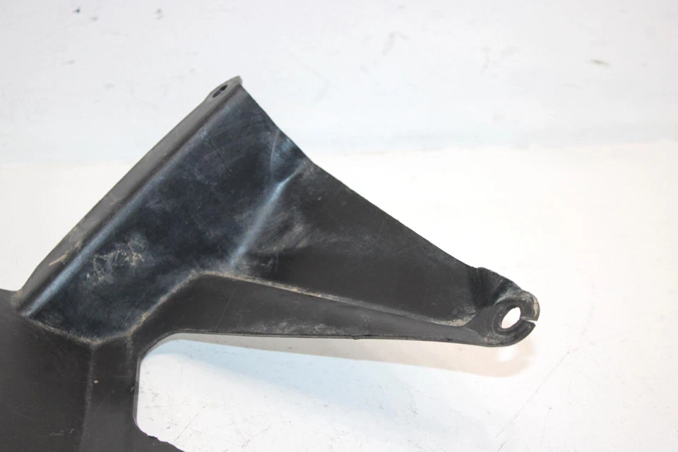 Guardabarros interior izquierdo Honda Fourtrax 350 A 1987 fabricante original 84700-HA7-670 AH39 Foto 2 de 4