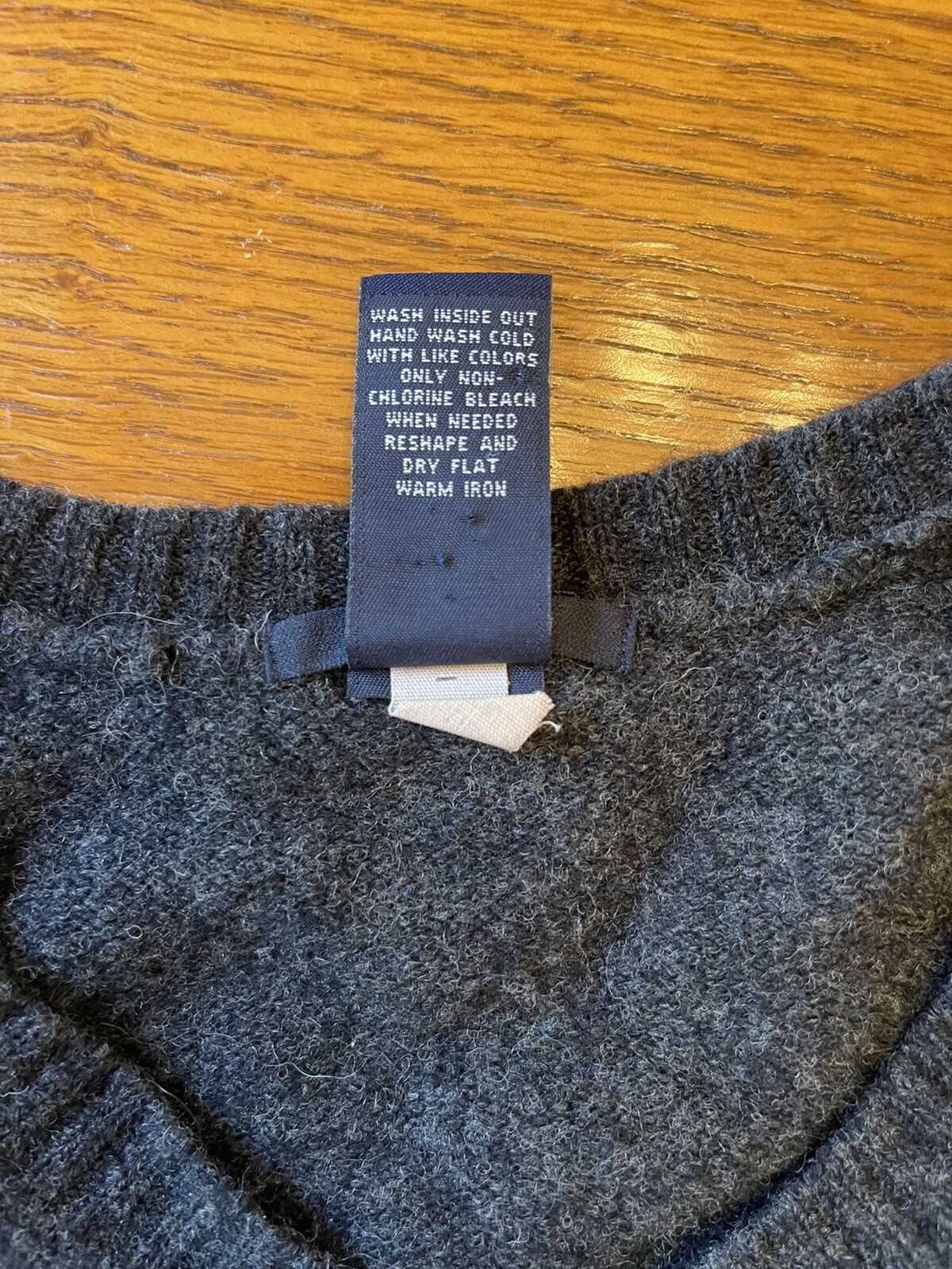 Gap Gray lambswool sweater Size Medium. - image 5