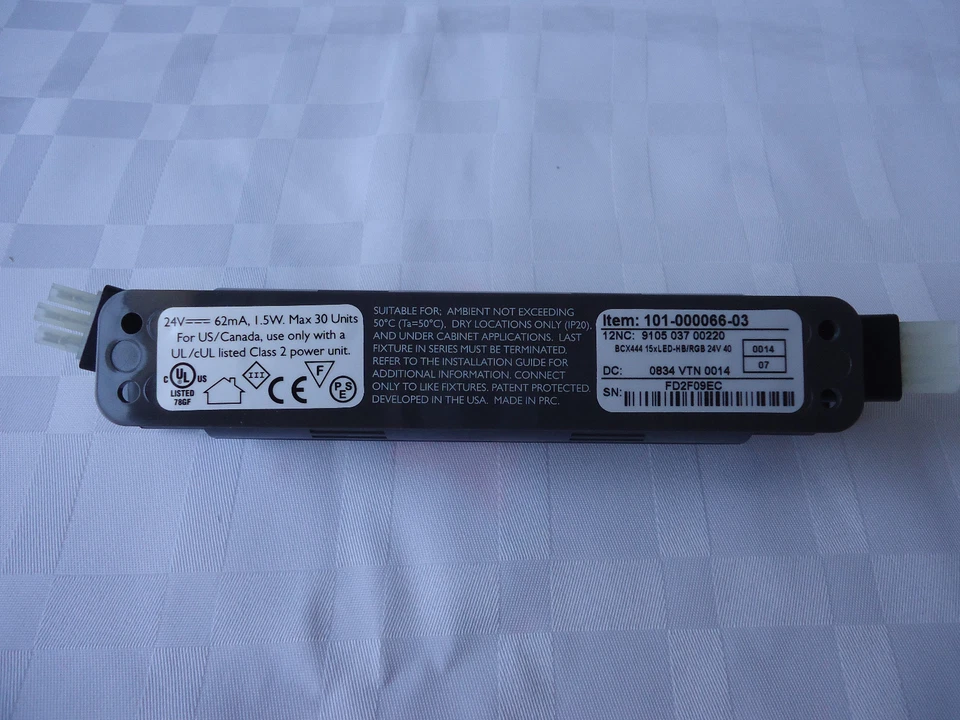 Philips Color Kinetics iColor Cove QLX 6" Medium Beam Angle, Item# 101-000066-03 - Image 2 of 4