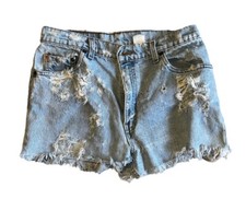 Vintage Levi s 550 Women s Light Blue Distressed Red Tab Denim Jeans Shorts 30