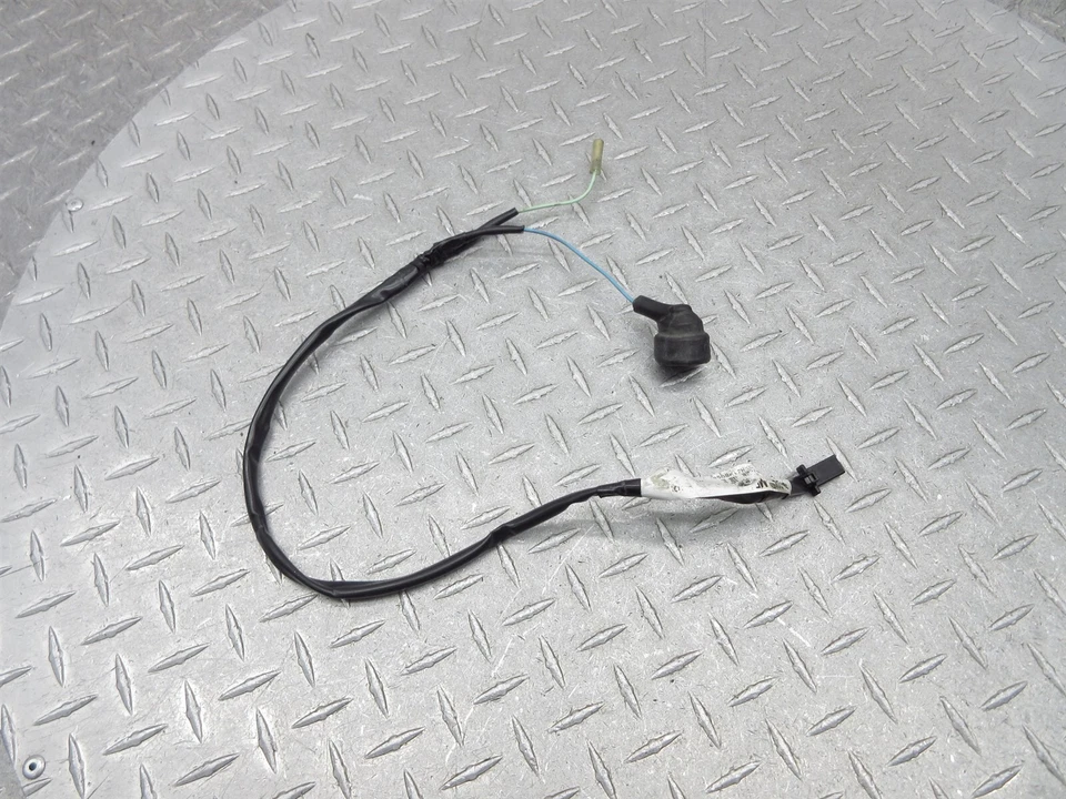 2007 04-09 Honda VT750 Shadow Aero OEM Oil Sensor Cover Wire Assy - Image 2 of 4