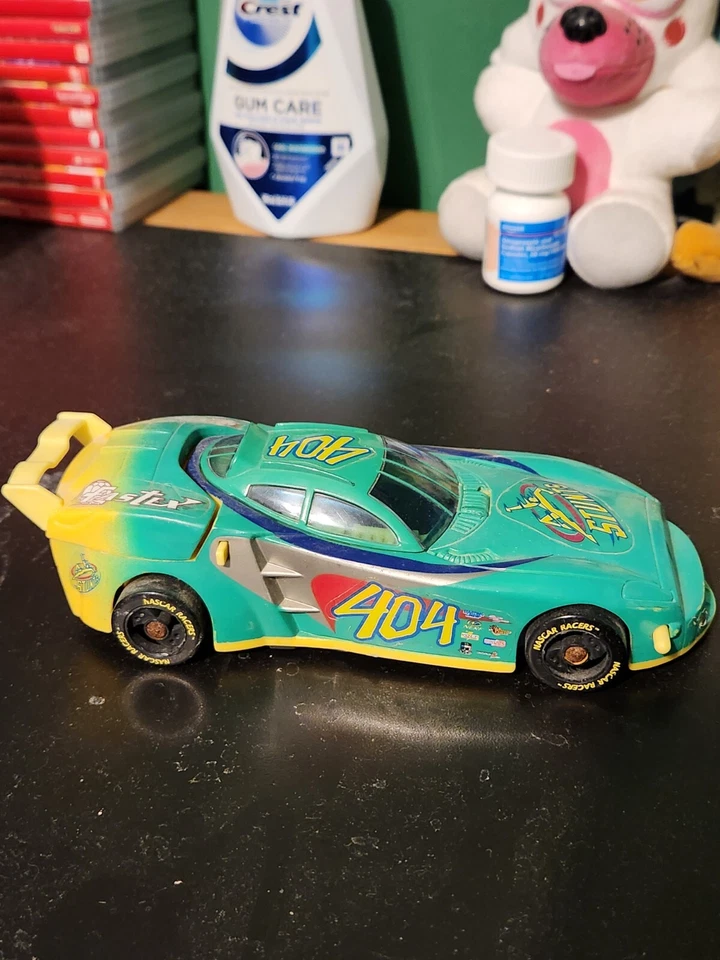 NASCAR Racers Carlos "Stunts" Rey #404 Team Fastex - Imagem 4 de 4