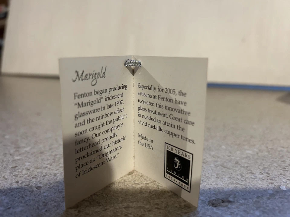 Jarrón vintage de vidrio de carnaval amatista Fenton Love-Birds Foto 2 de 4