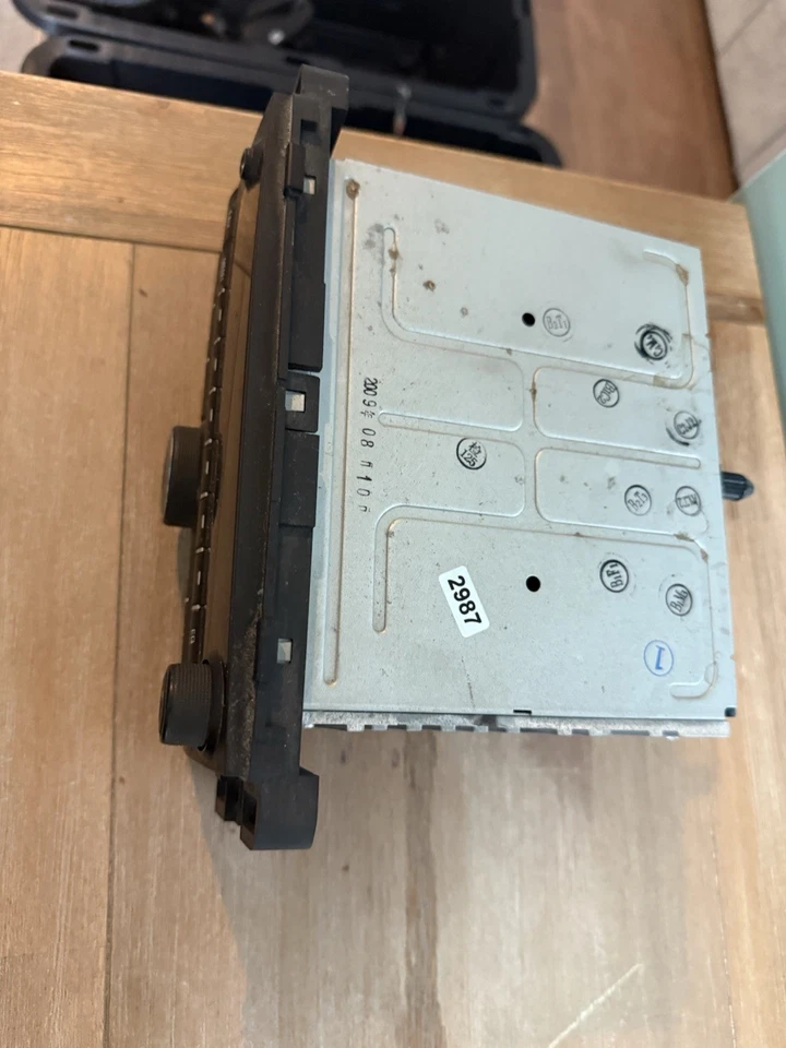 Chevrolet Impala 2009-2010 radio AM FM reproductor de CD mp3 entrada auxiliar 20914861 Foto 3 de 4