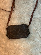 louis vuitton monogram crossbody bag