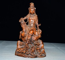 Exquisite Small Leaf Boxwood Free Guanyin Ornament