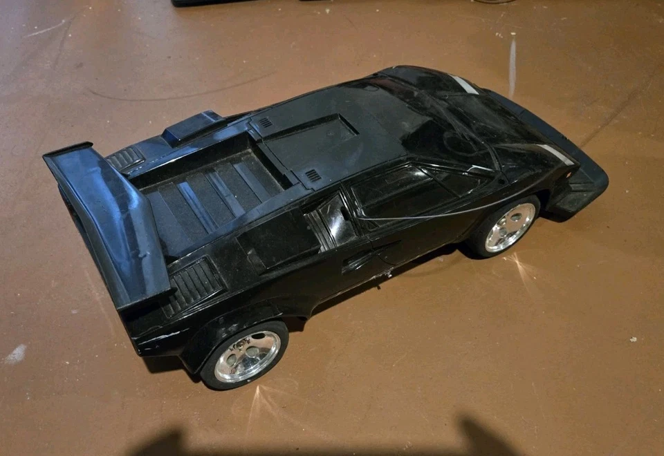 TYCO TURBO LAMBORGHINI COUNTACH RC Black Parts/Repair Used Untested No Remote - Image 2 of 4