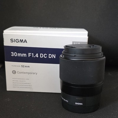Sigma 30mm F1.4 DC DN Contemporary Objektiv für Sony-E-Mount