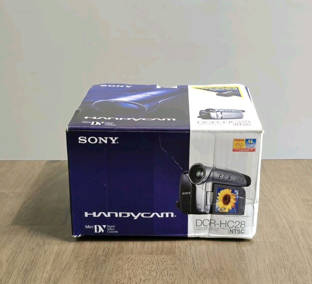 【希少】SONY　DCR-HC48　MiniDV対応　ZEISS Sony DCR-HC48 Mini DV digital camcorder at Crutchfield
