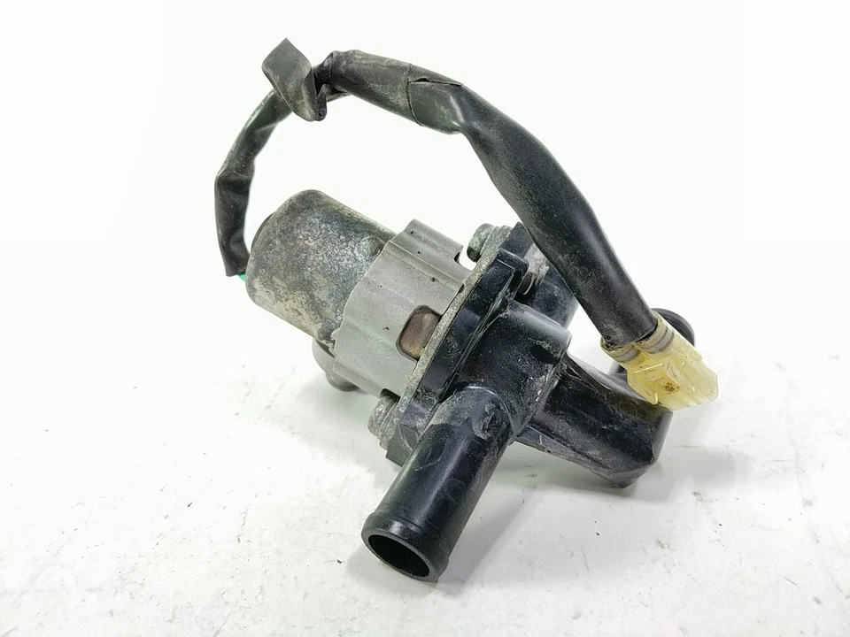 06 15 Solenoide interruptor válvula aire Yamaha FZ1 Foto 2 de 4